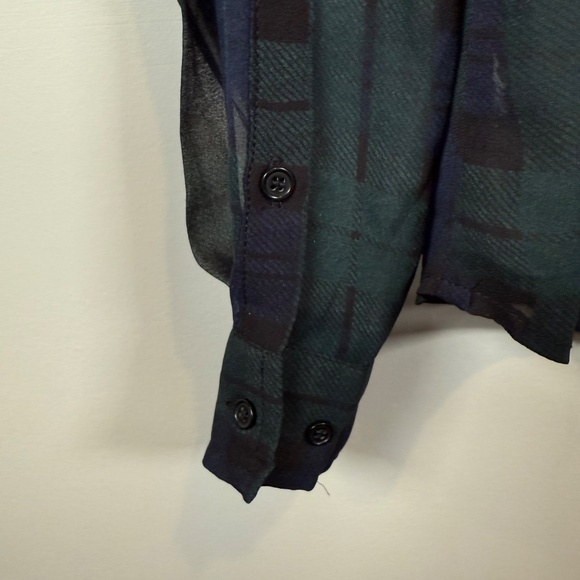 Lord & Taylor Sheer Green & Navy Plaid Long Sleeve Blouse Size Petite S - Picture 6 of 6